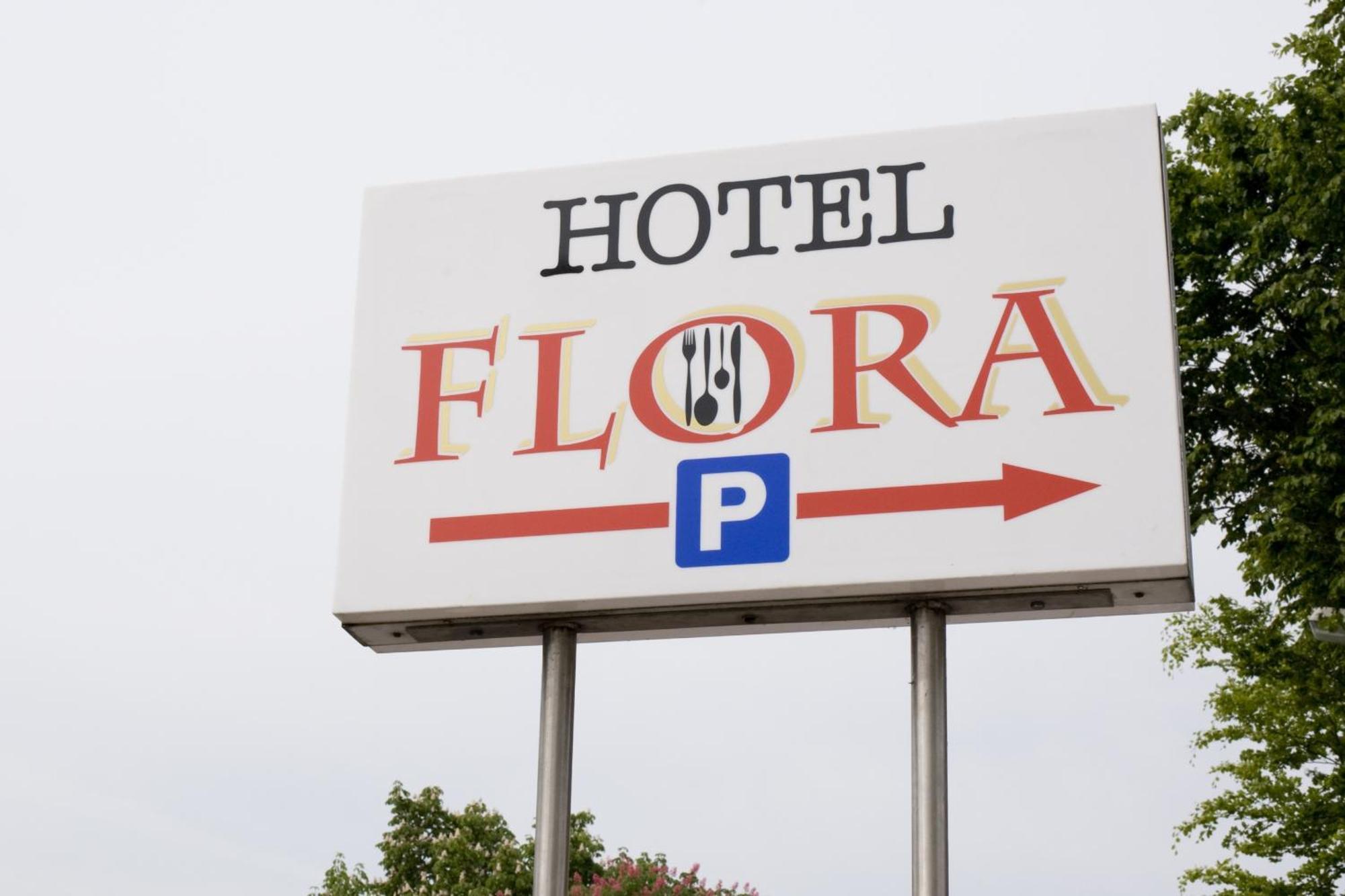 Hotel Flora Dormagen Exterior photo