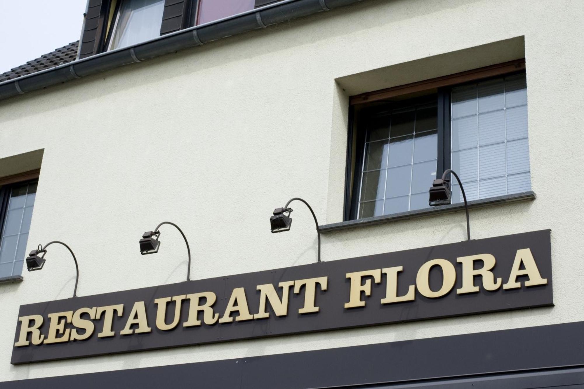 Hotel Flora Dormagen Exterior photo